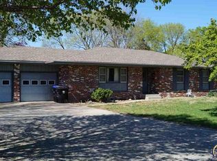 3842 SE Howard Dr, Topeka, KS 66605