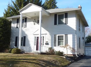 3440 Chestnut Hill Rd, Toledo, OH 43606