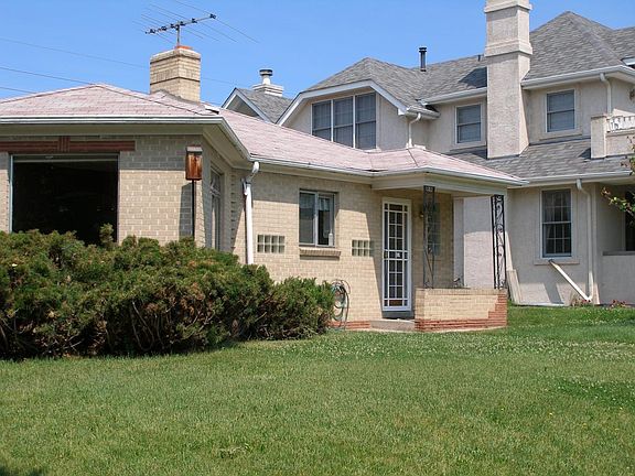 3rd image of 2035 E Mississippi Ave