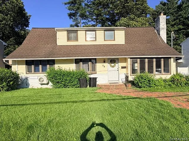 6 bed, 2.5 bath, 1584 sqft, $5,045 — Photo 3