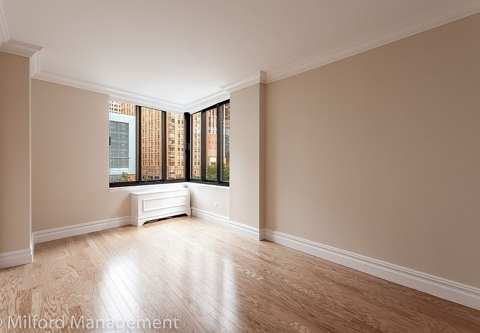 1st image of 99 Battery Pl APT 4C