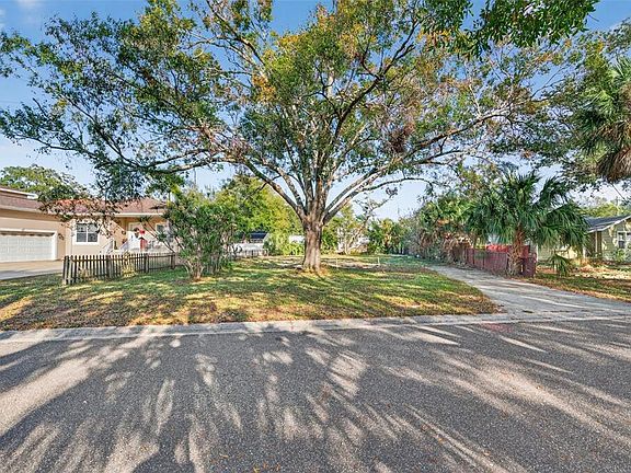 2nd image of 6311 HOBSON STREET NE LOT 2