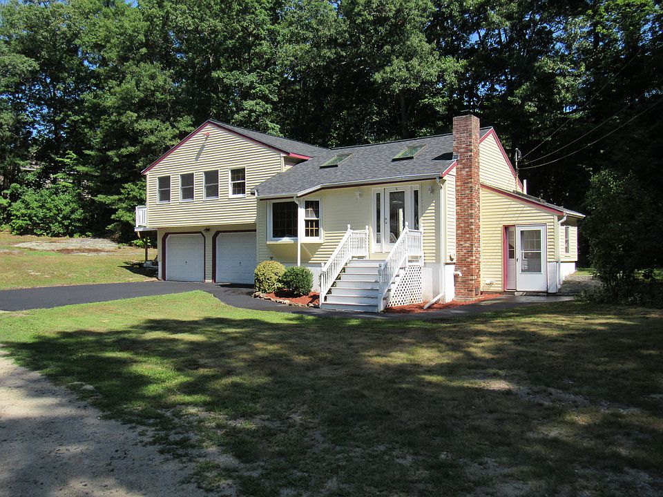 2nd image of 4 Cheryl Ave