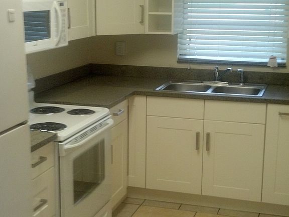 3rd image of 200 NE 45th St