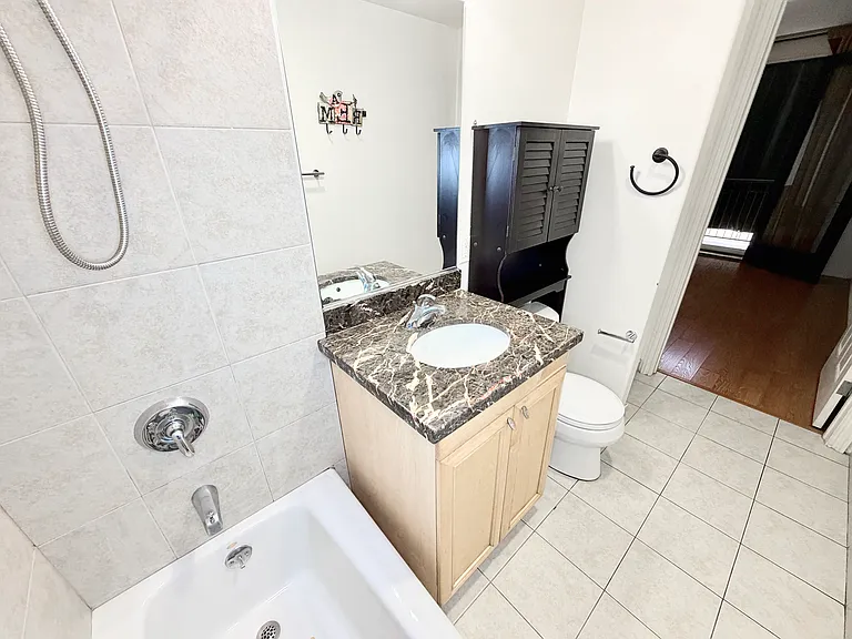 333 N Hill Ave #207 — Photo 29