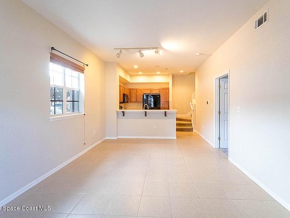 4th image of 3975 Almeida Ct APT 101