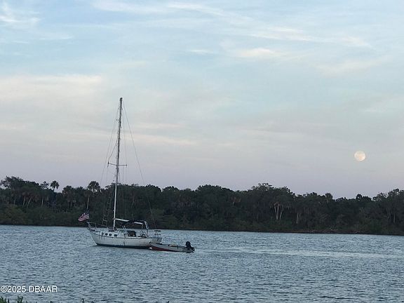 2nd image of 4337 Indian River Dr W