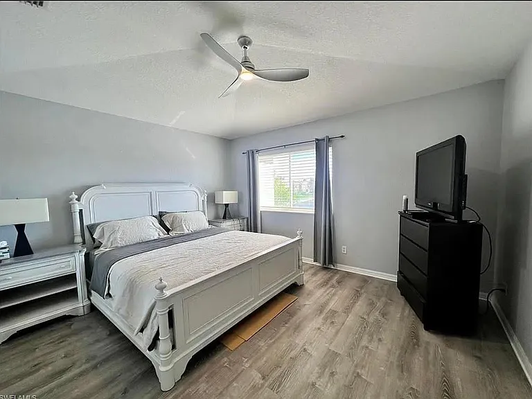 9722 Roundstone Cir — Photo 4