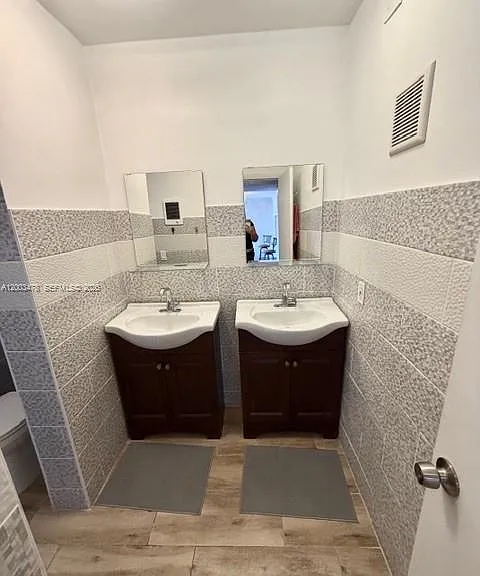 215 SE 3rd Ave #306C — Photo 11
