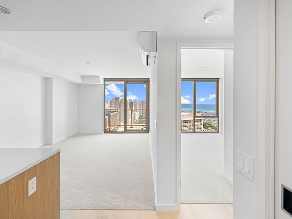 3rd image of 1388 Kapiolani Blvd #3303