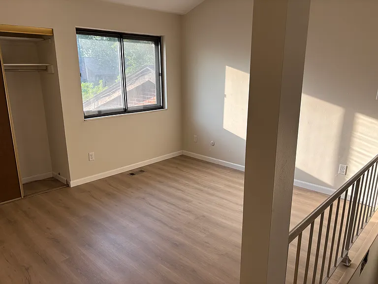 4377 Kingbolt Blvd — Photo 12