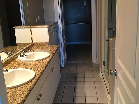 2nd image of 2521 Worthington St APT 301
