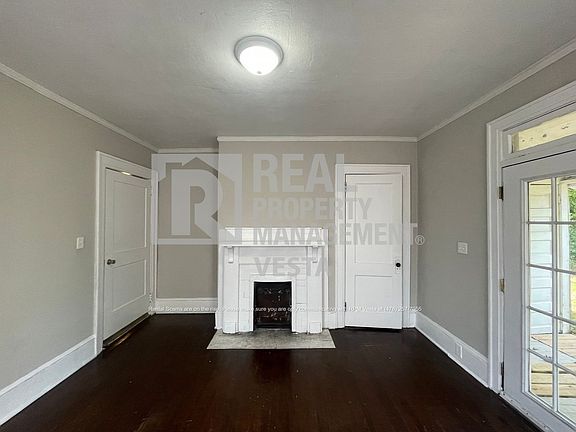 5th image of 2409 Beech Ave