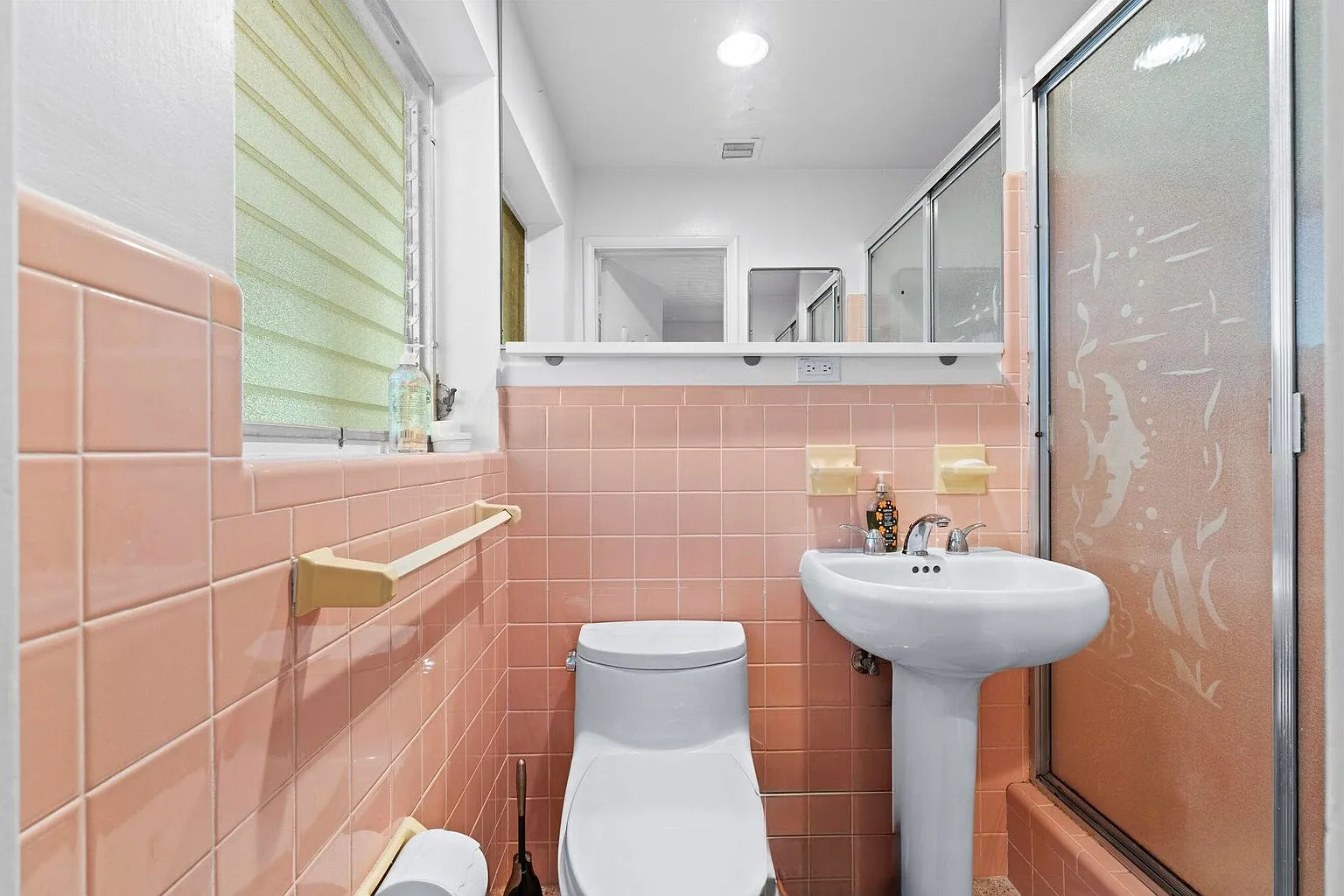 3 bed, 1614 sqft, $8,000 — Photo 4
