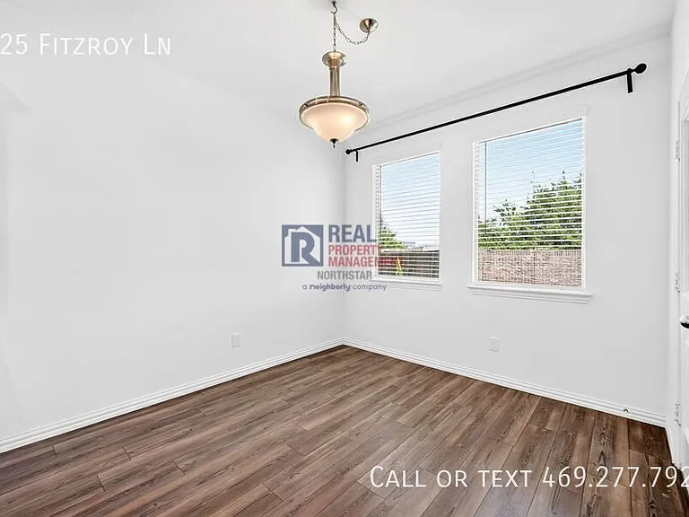 625 Fitzroy Ln — Photo 17