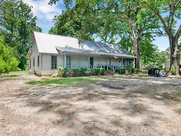 3rd image of 406 W Magnolia St #406
