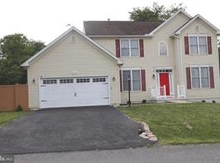 10222 Stagecoach Dr, Hagerstown, MD 21740