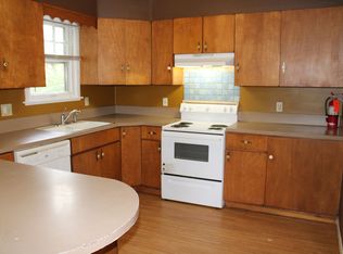 1616 Osage St, Manhattan, KS 66502