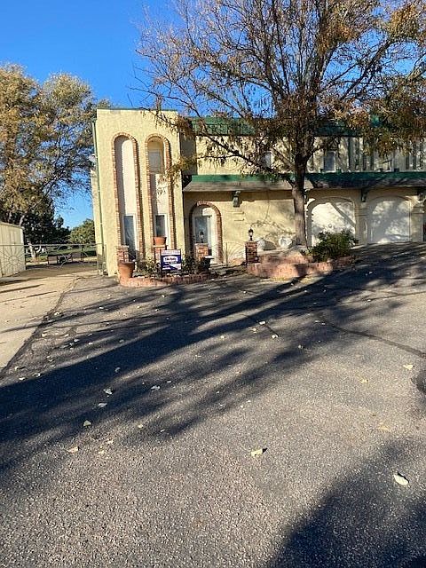 1st image of 224 Castillian Blvd