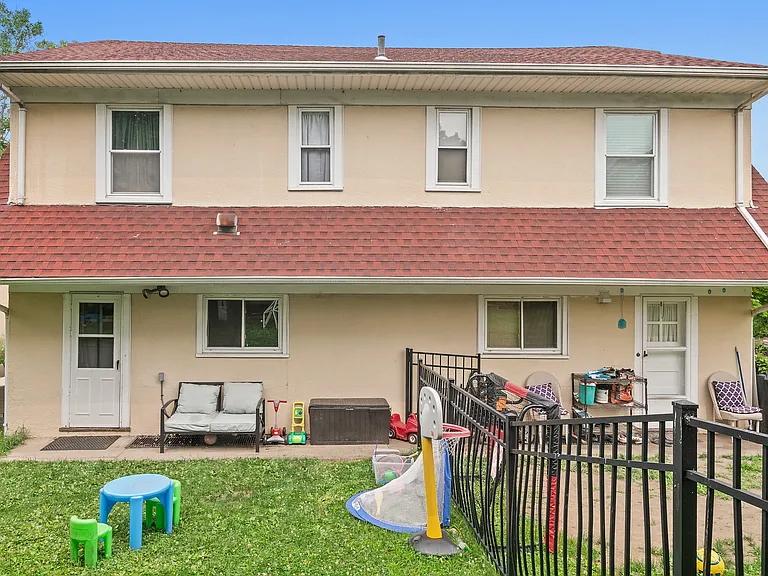 This is a back view of the yard for this unit