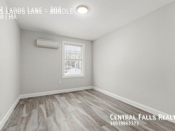 5th image of 37 Ladds Ln #202