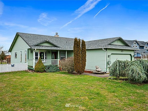 3rd image of 17933 Desimone Ct SW