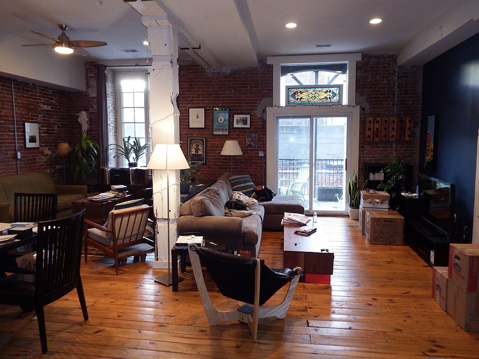 1st image of 828 N Hancock St #4