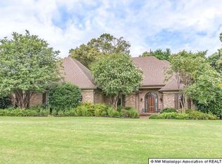 8235 Westbrook Dr, Olive Branch, MS 38654