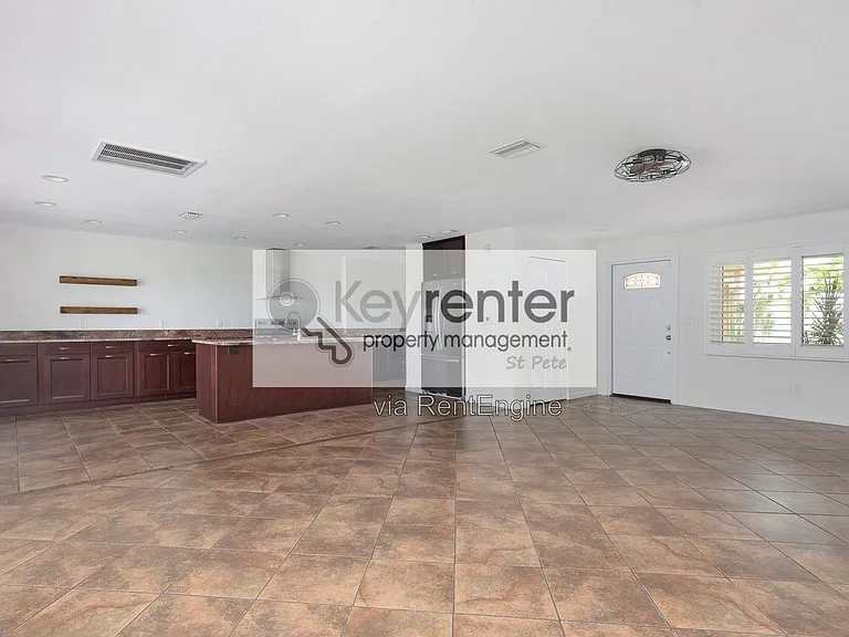6575 Green Valley Dr — Photo 7