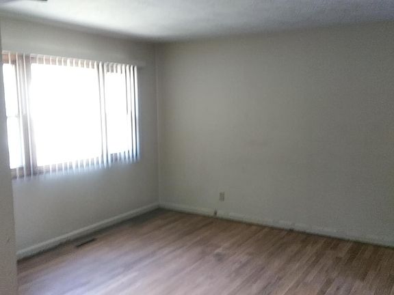 4th image of 677 Steahlin Ave