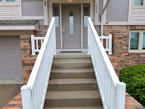 5th image of 422 Redbud Dr