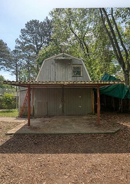 25th image of 331 Sprucewood Dr