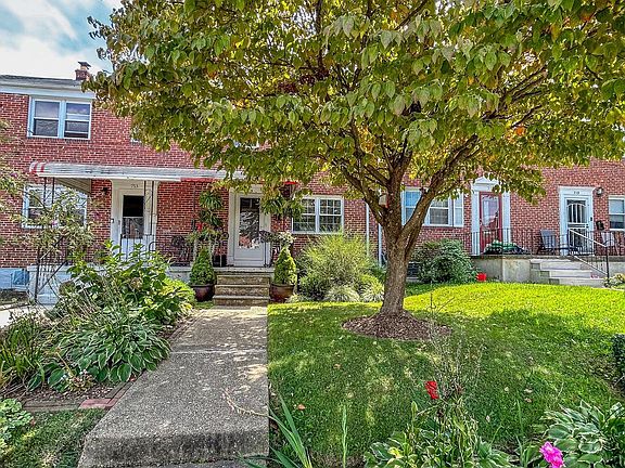 2nd image of 715 Eastshire Dr
