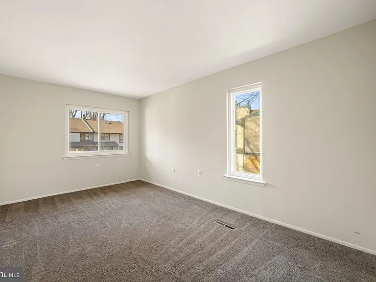909 Timber Creek Rd — Photo 14