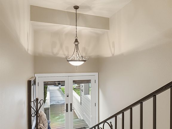 4th image of 22813 E Clearwater Ln