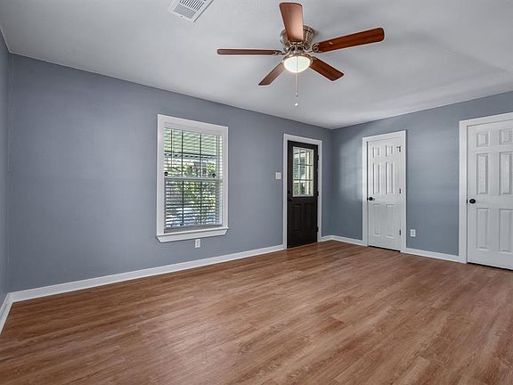 5th image of 2337 Norwood Dr
