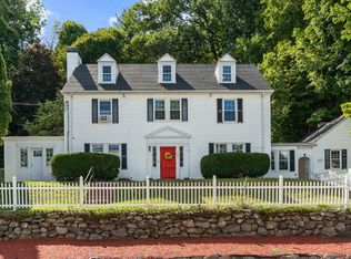 406 Blossom St, Fitchburg, MA 01420