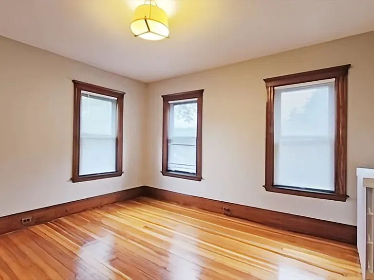 17 Oakledge St #2 — Photo 17