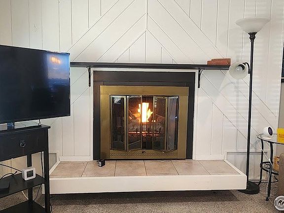 2nd image of 4651 W 109th Pl