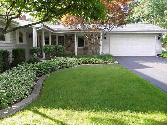 3rd image of 5464 Fernwood Dr