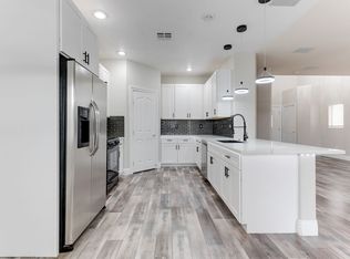 8807 Red Fox Dr, Las Vegas, NV 89123