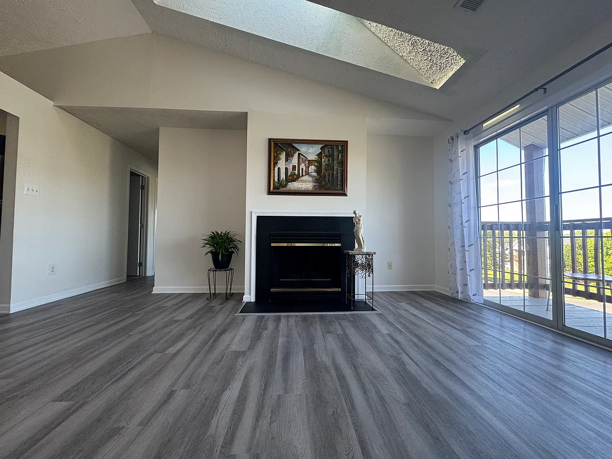 Building Photo - 115 Brookland Ter #12