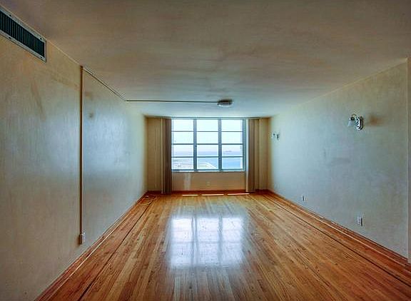 4th image of 5151 Collins Ave APT 1227