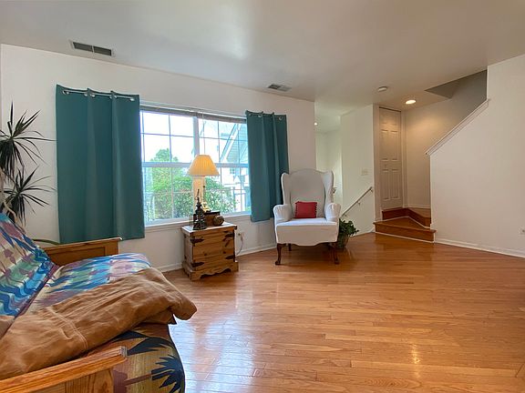 4th image of 7205 S Flagg Creek Dr