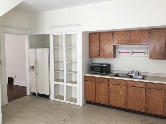 5th image of 228 S 14th St