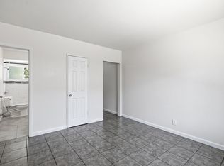 7101 Rugby Ave, Huntington Park, CA 90255