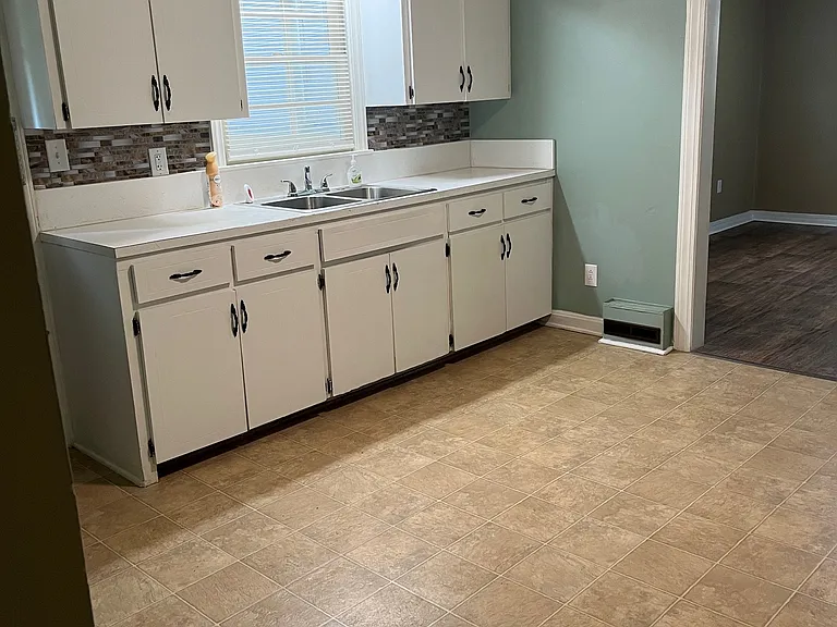 710 S Dale Ave — Photo 6