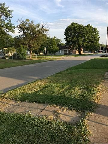 1st image of 425 S Quapaw Ave