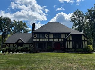 55 Pine Brook Ct, Cheshire, CT 06410