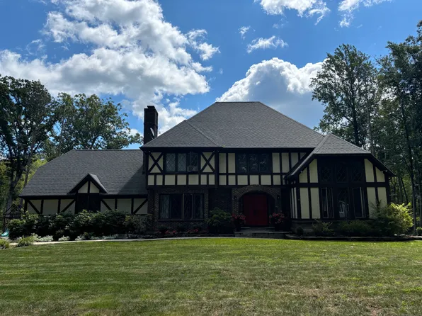 55 Pine Brook Court, Cheshire, CT 06410